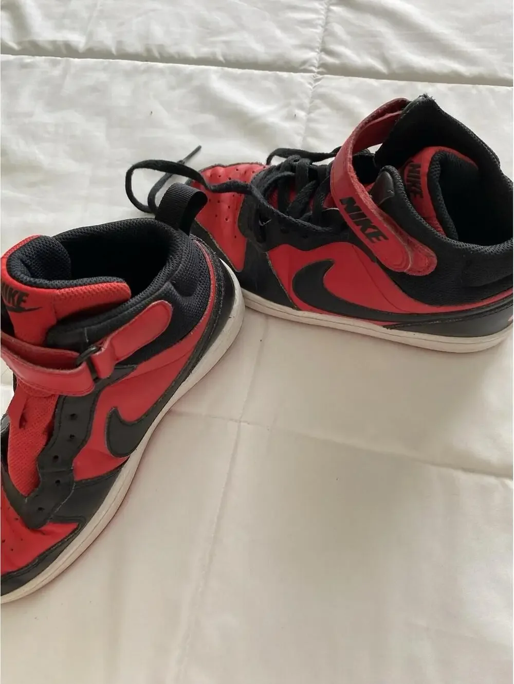 Nike Kids Court Borough Mid Kids Mid Top Sneakers Red/Black Strap Leather 4.5Y